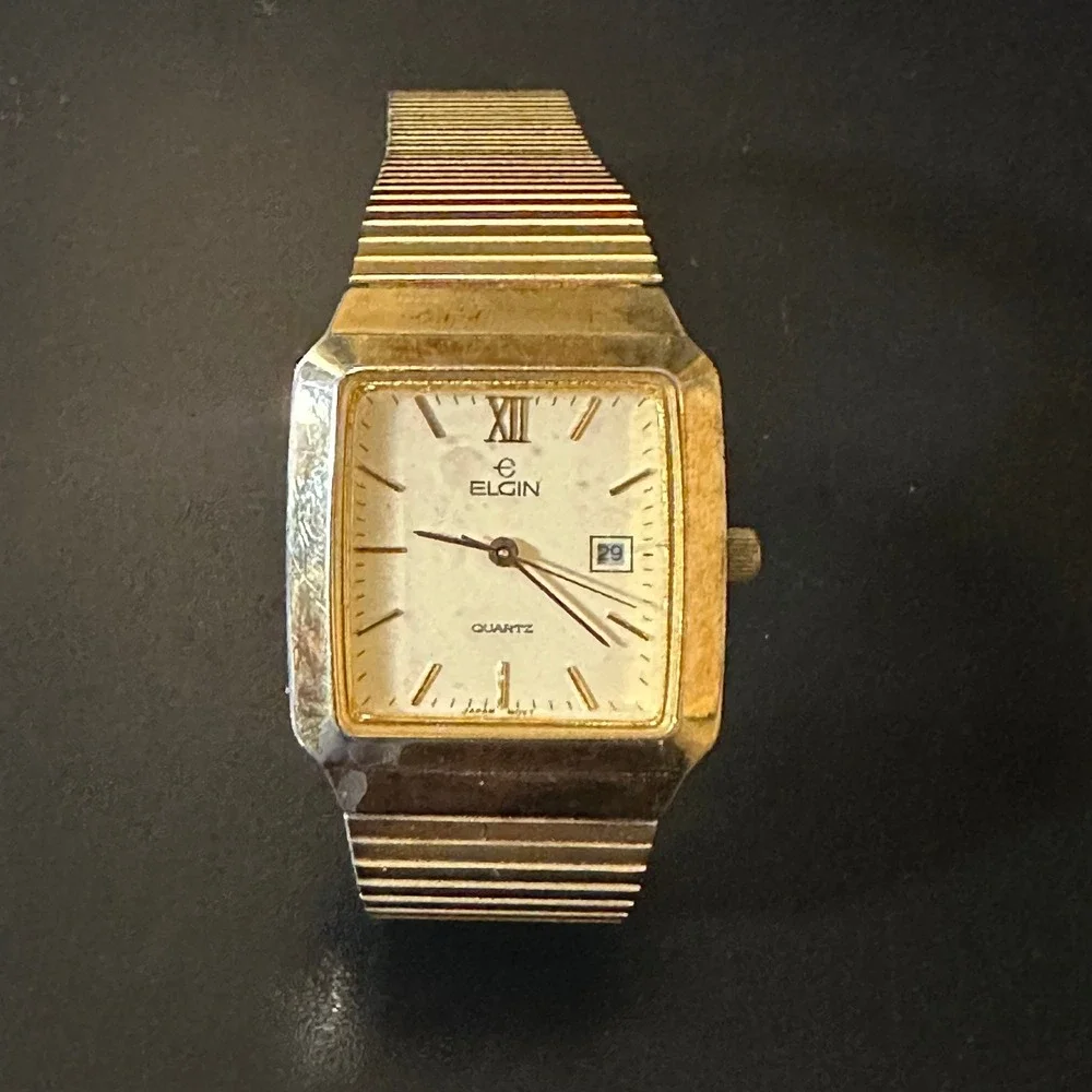 Vintage Elgin Quartz Square Gold Tone Watch with‎ Date Window and Mesh Band